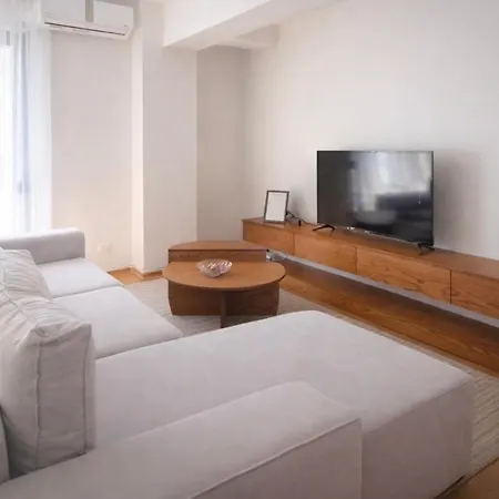 Motra 公寓 Gjashtë