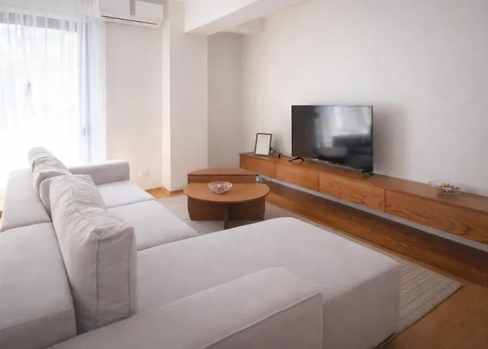 Motra 公寓 Gjashtë