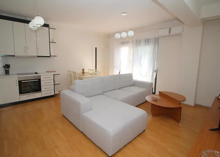 Motra Apartment Gjashte